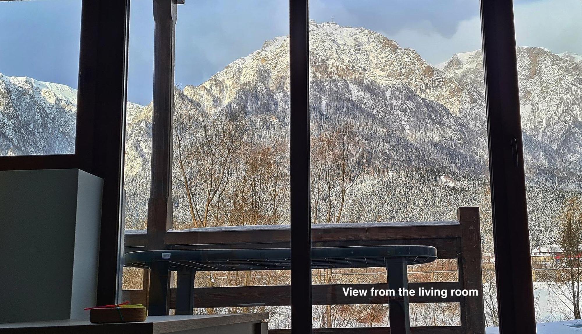 Cozy Riverfront Apartments With Garden And Mountain View Buşteni Eksteriør billede