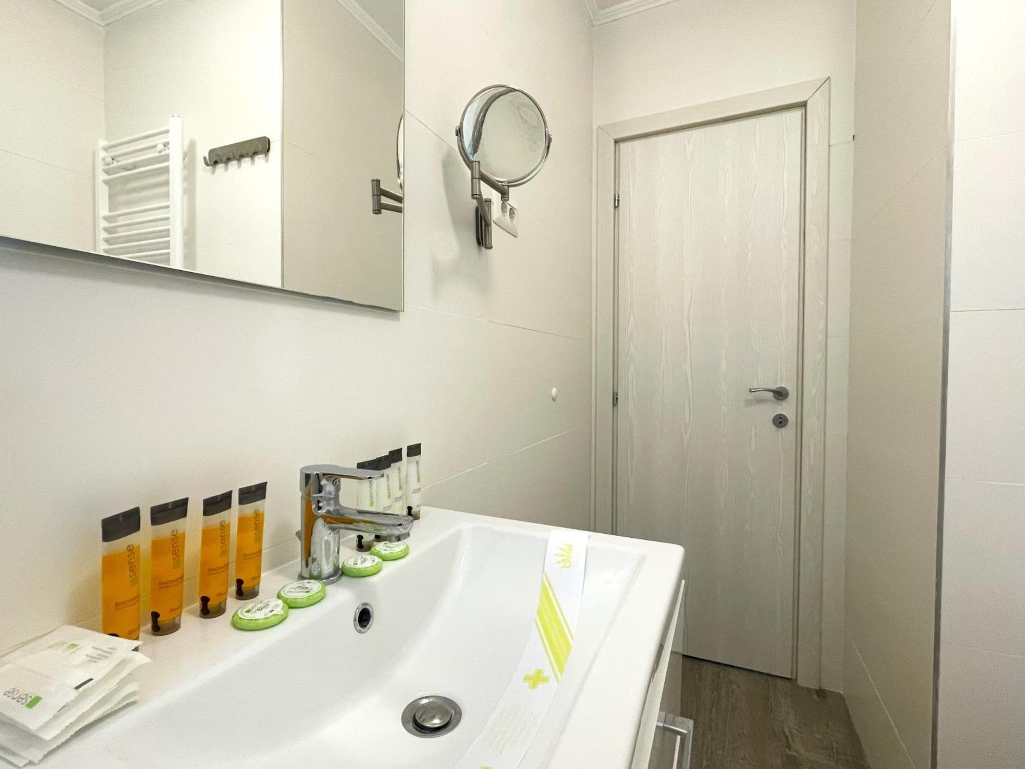 Cozy Riverfront Apartments With Garden And Mountain View Buşteni Eksteriør billede