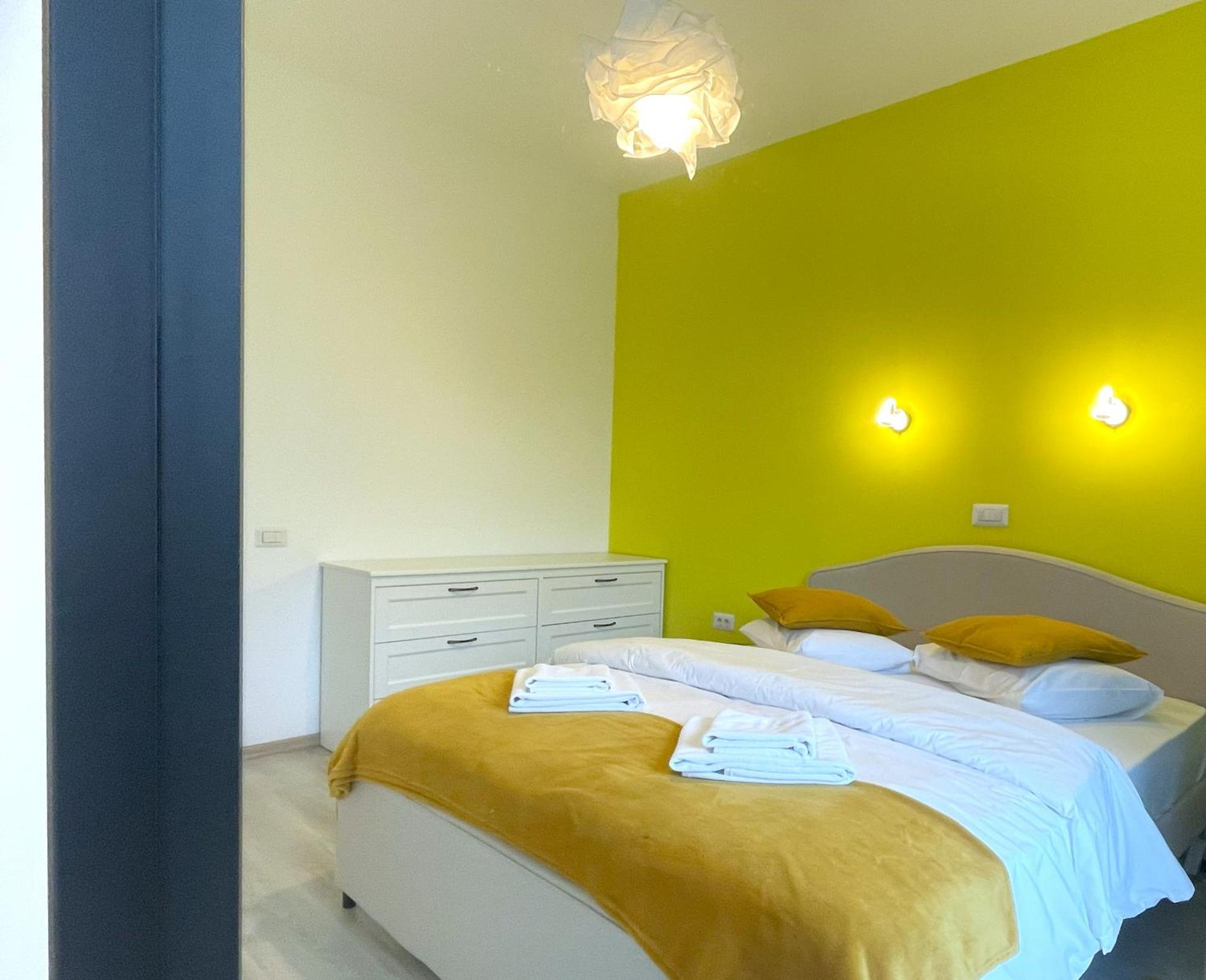 Cozy Riverfront Apartments With Garden And Mountain View Buşteni Eksteriør billede