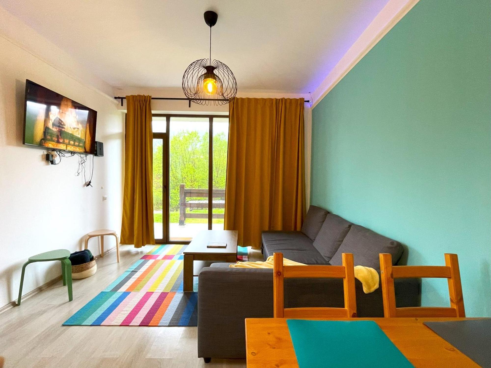 Cozy Riverfront Apartments With Garden And Mountain View Buşteni Eksteriør billede
